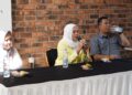 Inovatif, Wakil Ketua DPRD Feri Sri Astrina Gagas Program ‘Tukar Sampahmu Dengan Beras’