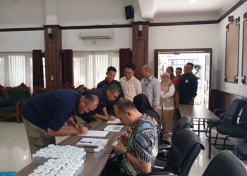 Gandeng BNNK, Ratusan Pegawai Pemkot Sukabumi Jalani Tes Urine