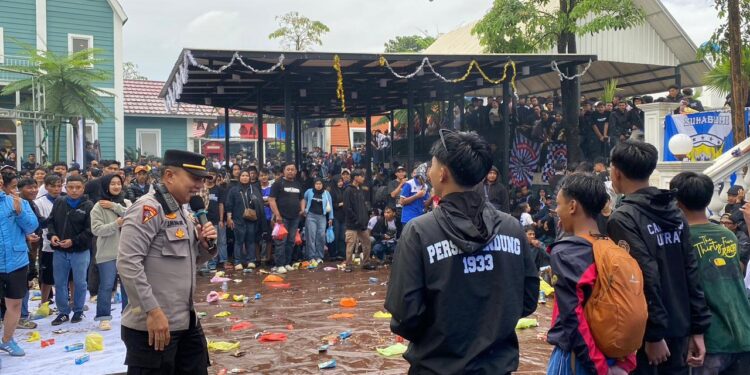 Beri Pelayanan di Nobar Persib vs Persija, Polres Sukabumi Kota Siagakan Ratusan Personel