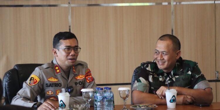 Perkuat Soliditas, Polres Sukabumi Kota Silaturahmi ke Makodim 0607