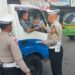 Edukasi Kamseltibcarlantas, Polantas di Sukabumi Sebar Brosur Imbauan