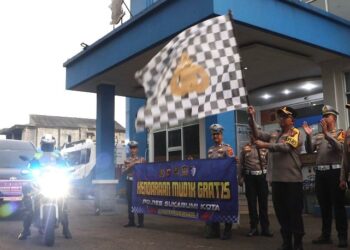 Kapolres Sukabumi Kota Lepas Rombongan Mudik Gratis, 70 Pemudik Diberangkatkan ke Cirebon