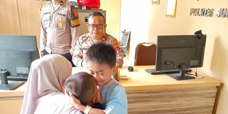 Respon Cepat Polisi, Bocah Hilang di Cikole Sukabumi Kembali ke Keluarga