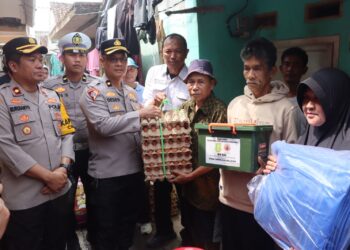 Polres Sukabumi Kota Salurkan Bantuan untuk Korban Kebakaran di Ciaul Pasir