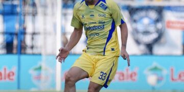 Persib Bandung Tumbangkan PSM Makassar 2-1, Maung Bandung Selangkah Lagi Cetak Hattrick Juara