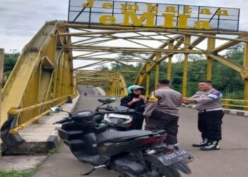 Patroli Sore di Kawasan Wisata Cinumpang, Polsek Kadudampit Antisipasi Gangguan Kamtibmas