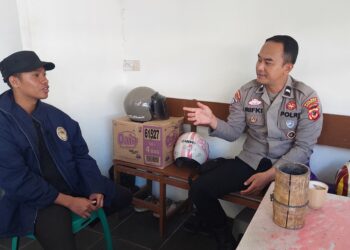 Bhabinkamtibmas Cikole Perkuat Kemitraan dengan Warga Lewat Sambang Kamtibmas