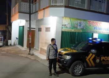 Patroli Polsek Dini Hari, Polsek Kadudampit Ajak Warga Cegah Aksi Kejahatan