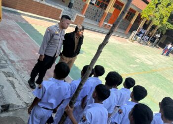 Polsek Kadudampit Bekali Pelajar SMPN 1 dengan Edukasi Kamtibmas