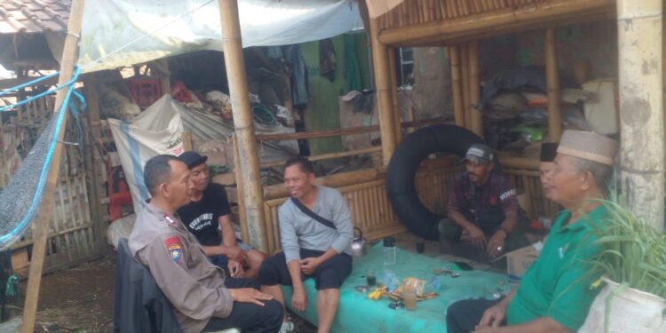 Sambang Tokoh Masyarakat, Bhabinkamtibmas Baros Perkuat Sinergi Jaga Kamtibmas