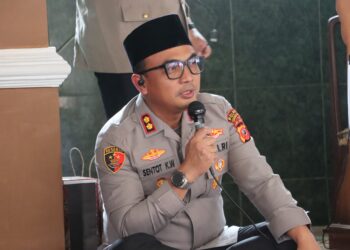 Jumling di Masjid Ibnu Sina, Kapolres Sukabumi Ajak Warga Cikole Jaga Kamtibmas