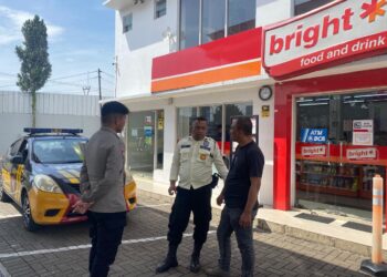 Polsek Citamiang Gelar Patroli Dialogis, Ajak Warga Aktif Jaga Keamanan Lingkungan