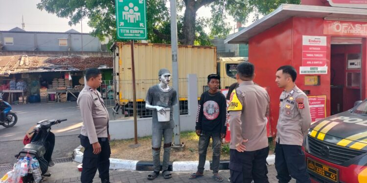 Polsek Citamiang Patroli Dialogis, Sambangi Warga dan Sampaikan Pesan Kamtibmas
