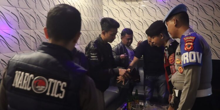 Cegah Peredaran Narkoba, Polisi di Sukabumi Razia THM