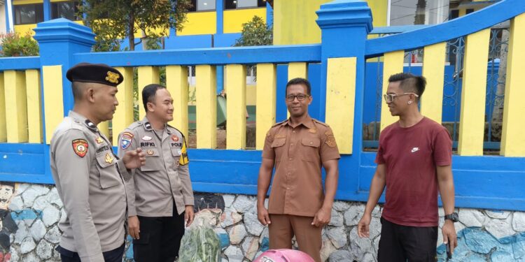 Sambangi Satpam, Polisi di Sukabumi Perkuat Keamanan Lingkungan
