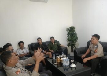 Rembug Warga, Polsek Sukaraja Sukabumi Ajak Masyarakat Perkuat Siskamling